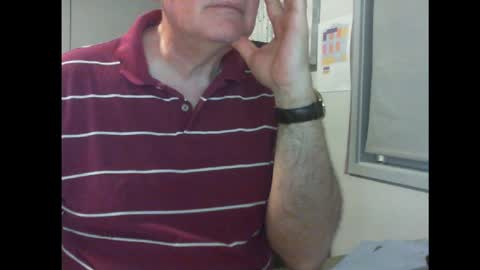 Snapshot of thickmelnik chatting on 01.10.25 James online show from 01.10.25