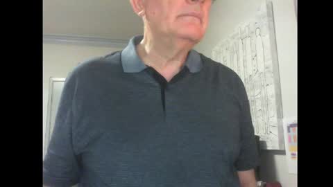 Snapshot of thickmelnik chatting on 01.13.25 James online show from 01.13.25