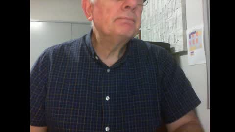 Snapshot of thickmelnik chatting on 02.08.25 James online show from 02.08.25