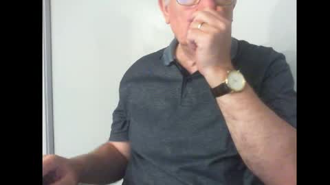 Snapshot of thickmelnik chatting on 02.12.25 James online show from 02.12.25