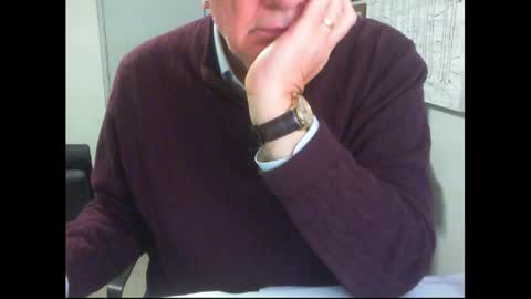 Snapshot of thickmelnik chatting on 10.26.25 James online show from 10.26.25