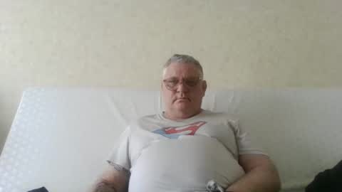Snapshot of thierrysymp chatting on 04.22.26 Thierrysymp online show from 04.22.26