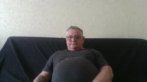 Snapshot of thierrysymp chatting on 04.26.26 Thierrysymp online show from 04.26.26