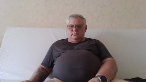Snapshot of thierrysymp chatting on 08.02.26 Thierrysymp online show from 08.02.26