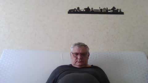 Snapshot of thierrysymp chatting on 08.09.26 Thierrysymp online show from 08.09.26
