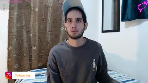Snapshot of thiiago_tay chatting on 10.01.25 Thiiago online show from 10.01.25