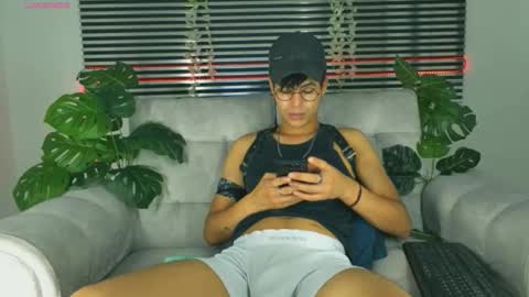 Thiago Saenzz online show from 04.07.26