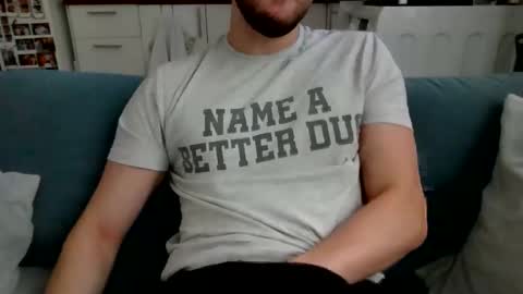 Snapshot of thinboy2 chatting on 11.15.25 Thinboy2 online show from 11.15.25