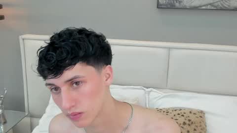 Thom online show from 04.28.26