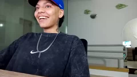 thomas27f online show from 11.17.25