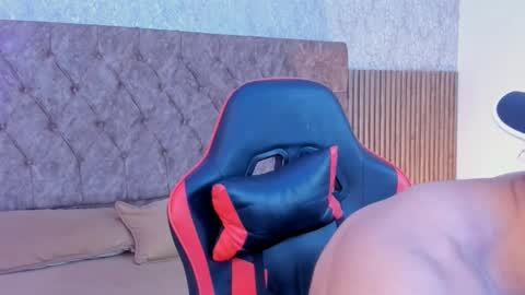 Thomas Brandon online show from 12.17.25