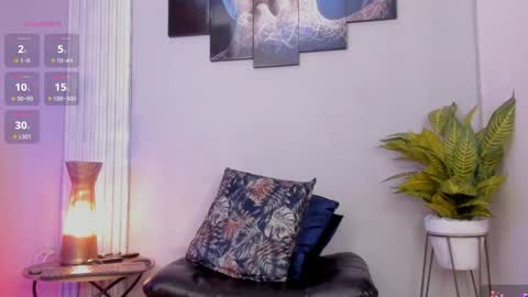 Snapshot of thomas_eliotts chatting on 12.20.24 Thomas Eliott independent model online show from 12.20.24