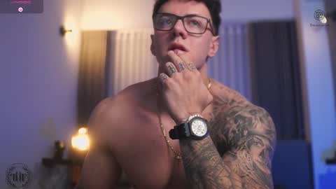 Snapshot of thomas_falcon1 chatting on 10.26.25 Thomas Falcon online show from 10.26.25