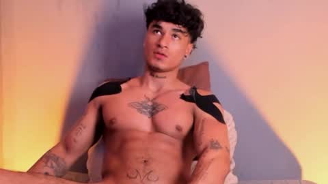 Thomas 3  JUST STAY AND BE MY LAST LOVE online show from 01.05.25