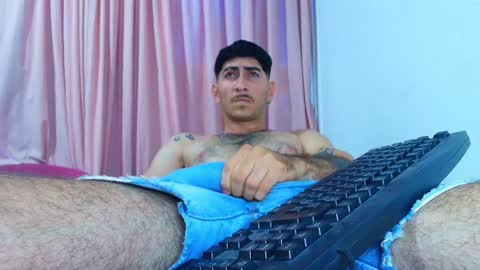 thomas_ks11 online show from 01.25.25