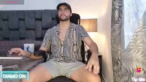 Snapshot of thomas_redcol chatting on 10.05.25 Thomas online show from 10.05.25