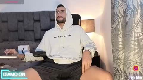 Snapshot of thomas_redcol chatting on 10.12.25 Thomas online show from 10.12.25