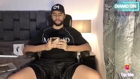 Snapshot of thomas_redcol chatting on 11.01.25 Thomas online show from 11.01.25