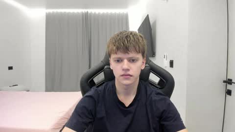 Tomas online show from 04.08.26