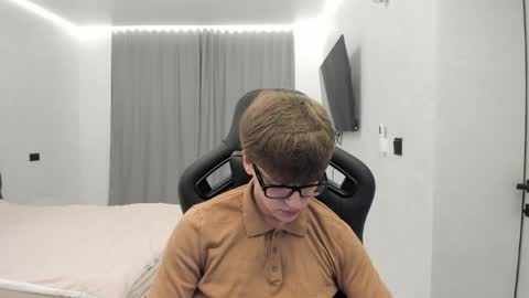 Snapshot of thomas_shelbivip chatting on 04.30.26 Tomas online show from 04.30.26