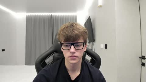 Snapshot of thomas_shelbivip chatting on 05.14.26 Tomas online show from 05.14.26