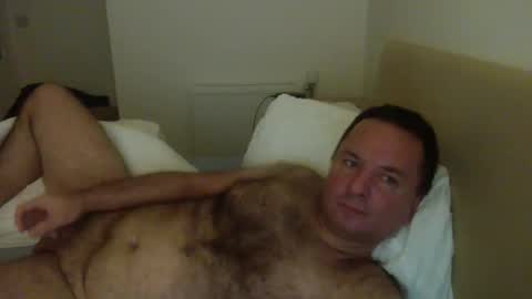 Snapshot of thomaspol chatting on 10.28.25 Tom online show from 10.28.25