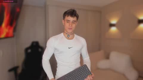 Thom Klein online show from 04.15.26