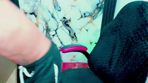 Snapshot of thommy_cute chatting on 02.12.26 Thomas online show from 02.12.26