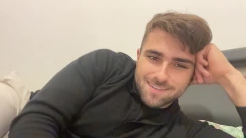 Snapshot of thony_grey chatting on 10.02.25 Thony Grey online show from 10.02.25