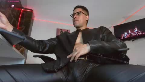 Snapshot of thonydupont chatting on 05.15.26 thonydupont online show from 05.15.26
