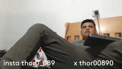 Snapshot of thor0200 chatting on 05.04.26 thor0200 online show from 05.04.26