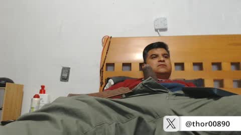 Snapshot of thor0200 chatting on 06.16.26 thor0200 online show from 06.16.26