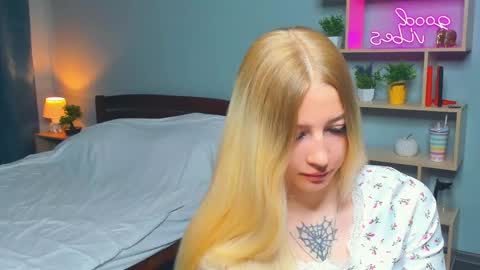 Snapshot of thoracarter chatting on 05.31.26 thoracarter online show from 05.31.26