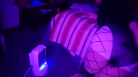 Throatkittysub online show from 04.18.26