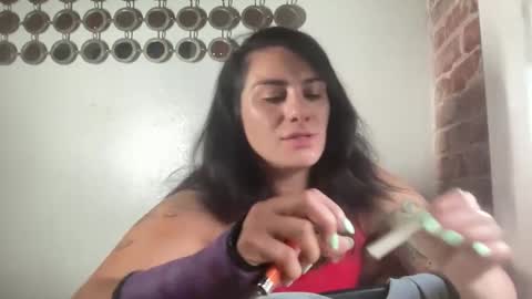 Snapshot of throatyygoat chatting on 09.20.25 throatyygoat online show from 09.20.25