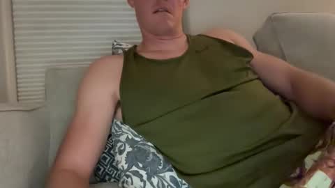 Snapshot of throbbinhood480 chatting on 09.13.25 Throbbinhood online show from 09.13.25