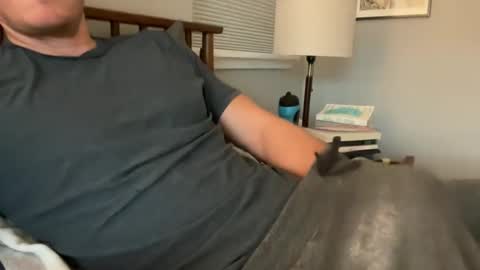 Snapshot of throbbinhood480 chatting on 10.28.25 Throbbinhood online show from 10.28.25