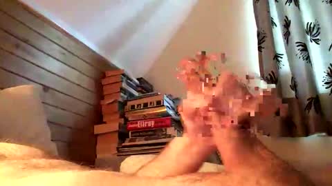 Snapshot of throbert1 chatting on 11.01.25 Robert online show from 11.01.25