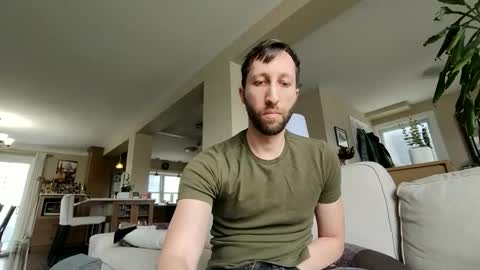 throwawayafteruse20202 online show from 04.15.26