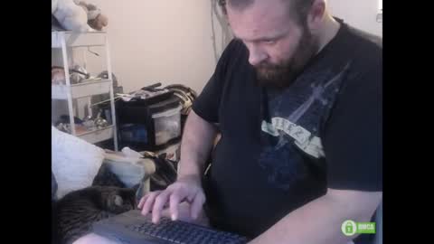 Snapshot of thumper_ss chatting on 06.03.26 thumper ss online show from 06.03.26