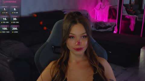 tia__moon online show from 10.25.25