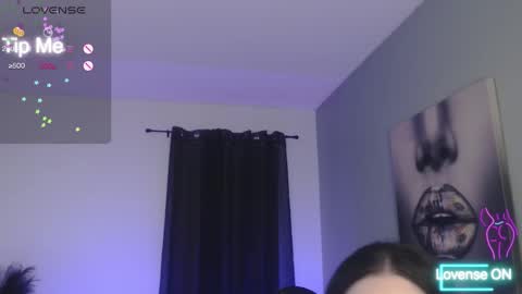 Tia Bella online show from 11.19.25