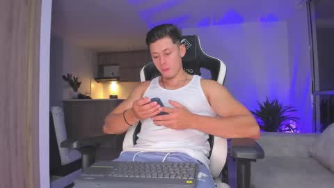 santiago online show from 02.04.26