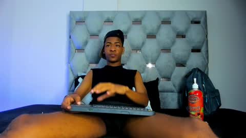 tiago_xxx_ online show from 10.04.25