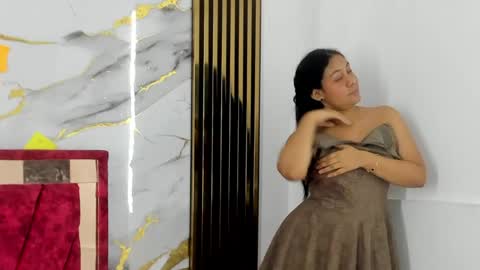 tiana_hots online show from 05.01.26