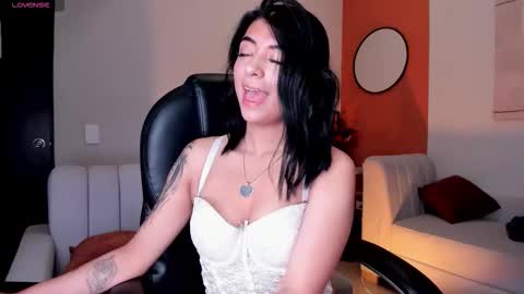 Tianna Rosi online show from 10.12.25