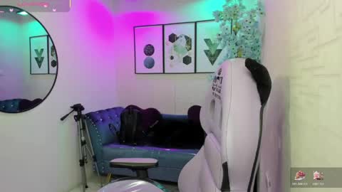 Tiara  online show from 05.31.26