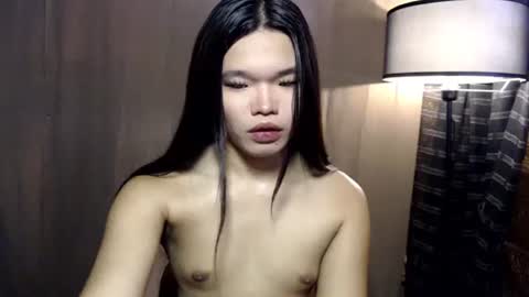 Ms. Tiara online show from 11.23.25