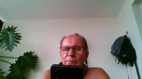 tiaretiareopui online show from 11.30.25