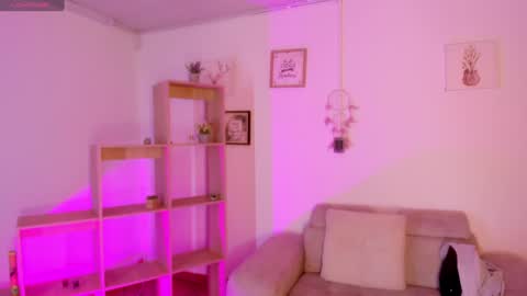 Snapshot of tiarha_ chatting on 01.15.25 Tiarha online show from 01.15.25